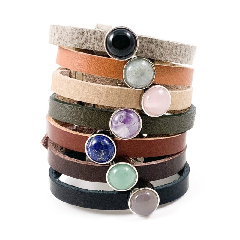 Herinnering Veel Kruiden Leren armband met edelsteen slider (verschillende kleuren leer en stenen)
